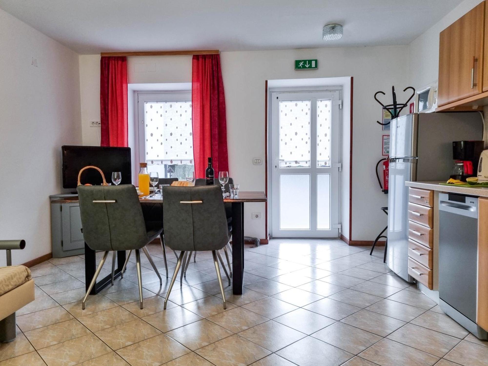 Apartmaji Jakob 1 โบเว็ก ห้อง รูปภาพ